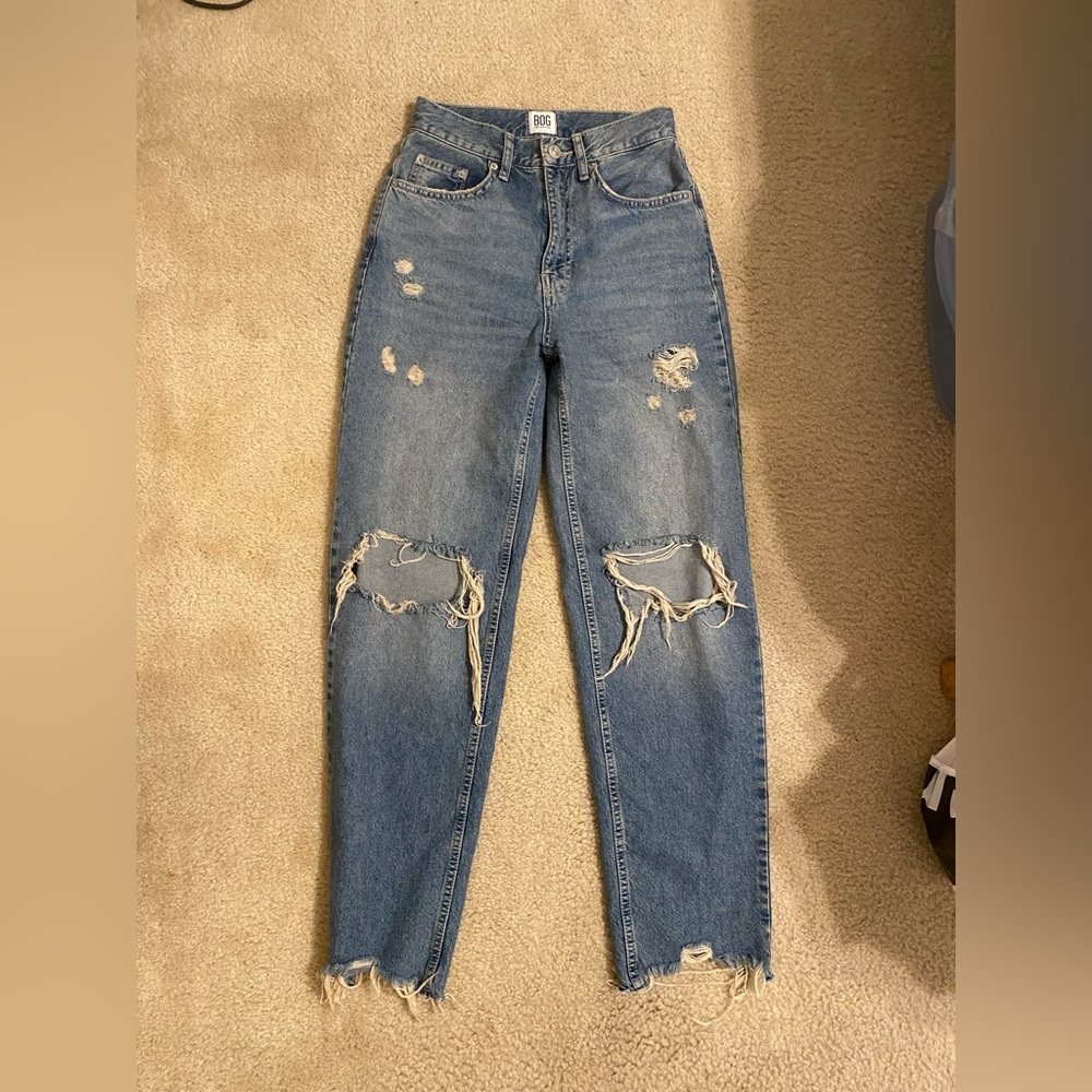Urban outfitters BDG highwaisted distressed jeans